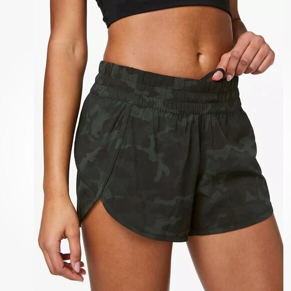 LULULEMON Tracker 4" Short 4 Incognito Camo Gator Green - Picture 2 of 10